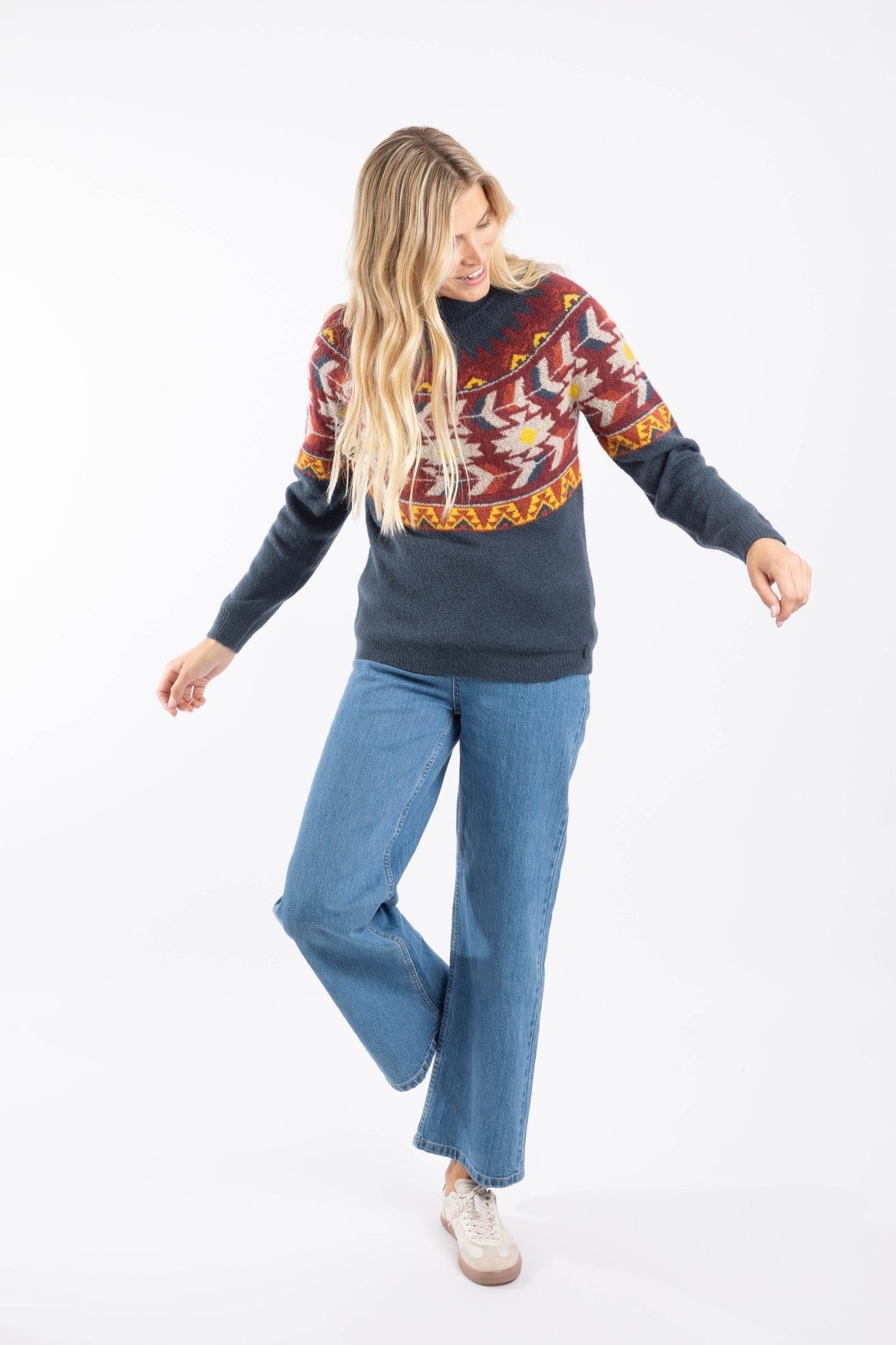 Weird Fish Weird Fish Women's Arelia Ikat Knitted Jumper in Navy - 4