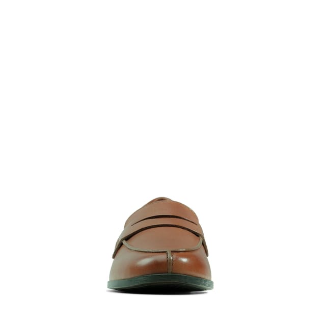 Clarks Clarks Women's Hamble Loafer Tan Leather Loafers, Slip Ons in Brown - 3