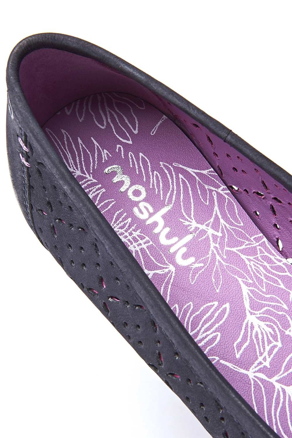 Moshulu Moshulu Women's 'Senara' Punched Pattern Ballerina Pumps in Indigo - 4