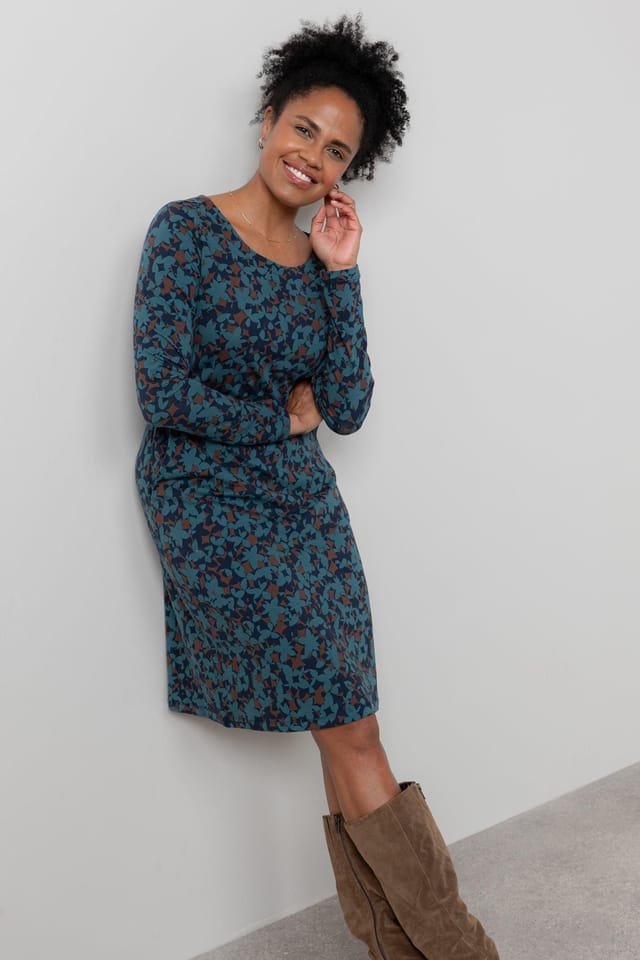 Lily & Me Lily & Me Women's Halmore Round neck Everyday Cotton Jersey Dress in Navy - 2