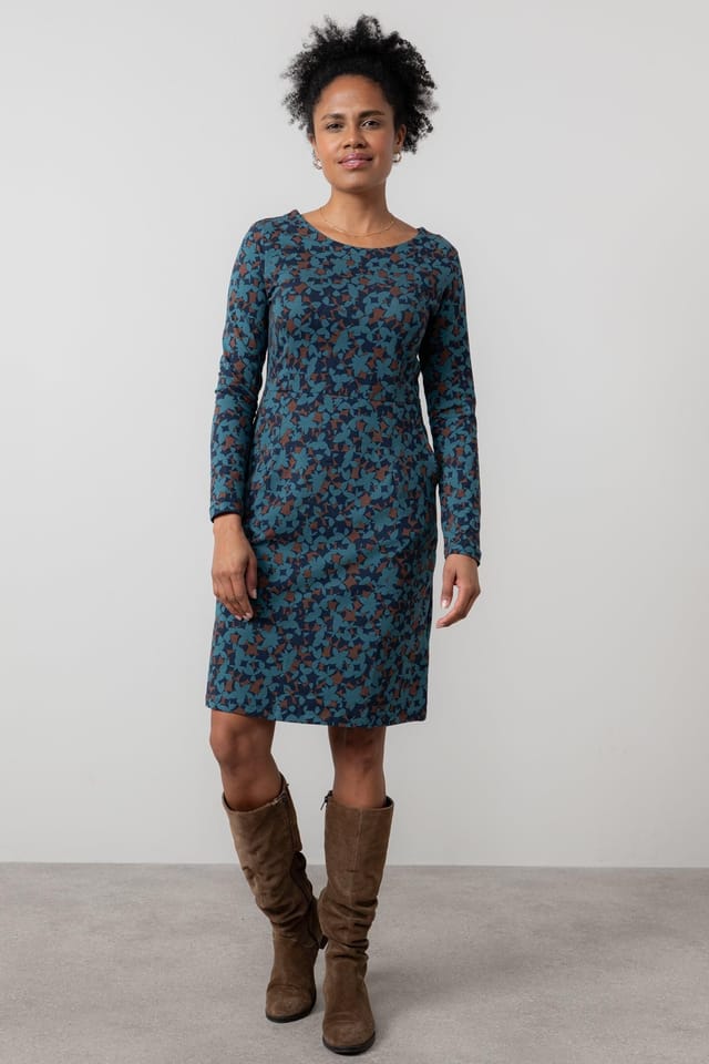 Lily & Me Lily & Me Women's Halmore Round neck Everyday Cotton Jersey Dress in Navy - 3