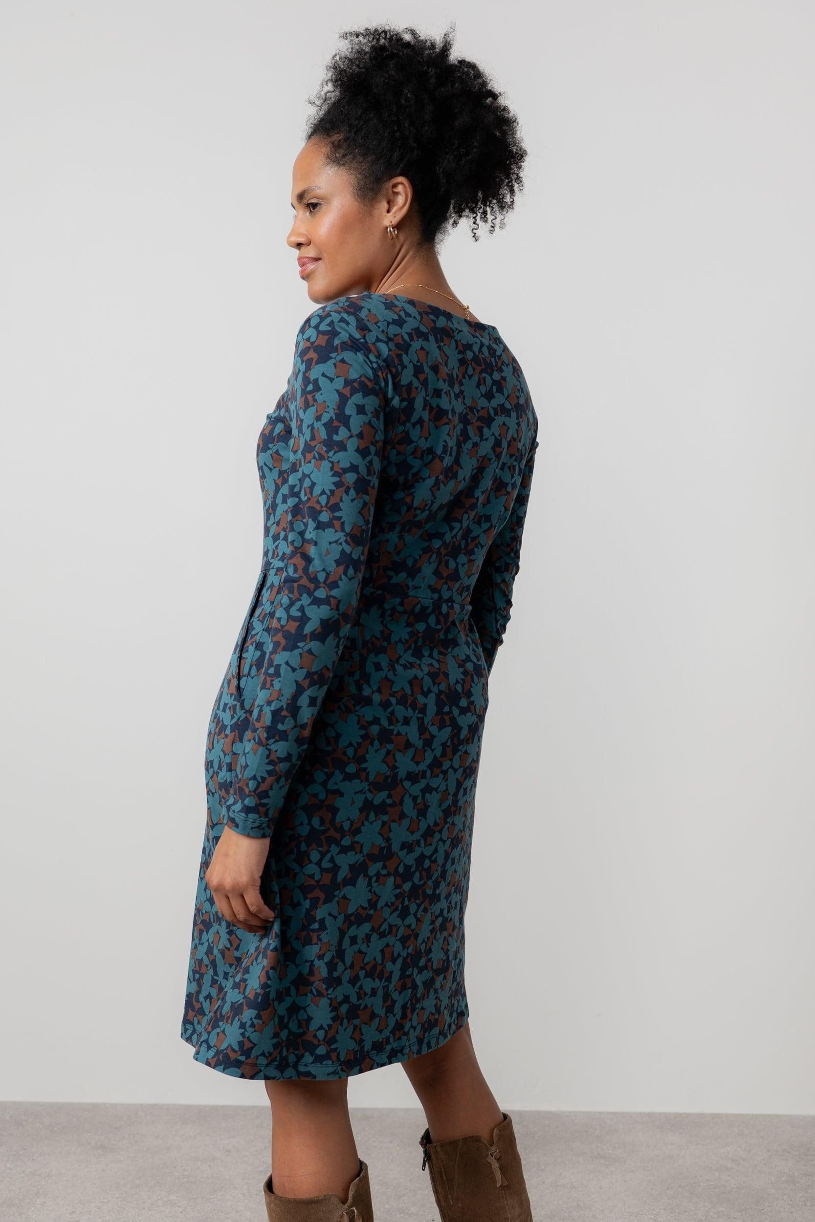 Lily & Me Lily & Me Women's Halmore Round neck Everyday Cotton Jersey Dress in Navy - 4