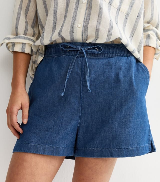 New Look Women's Petite Mid Blue Wash Chambray Pull On Shorts New Look - 2