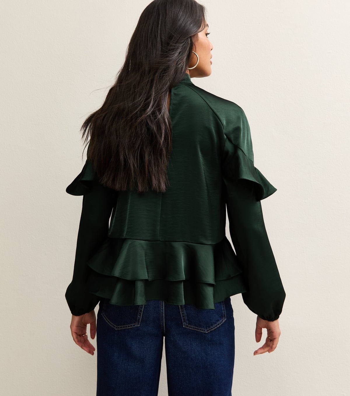 New Look Women's Green Satin Frill Raglan Shirt New Look - 4