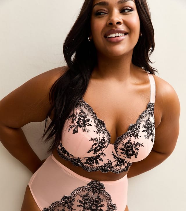 New Look Women's Plus Size Light Pink Eyelash Embroidered Longline Padded Bra Curves New Look - 2