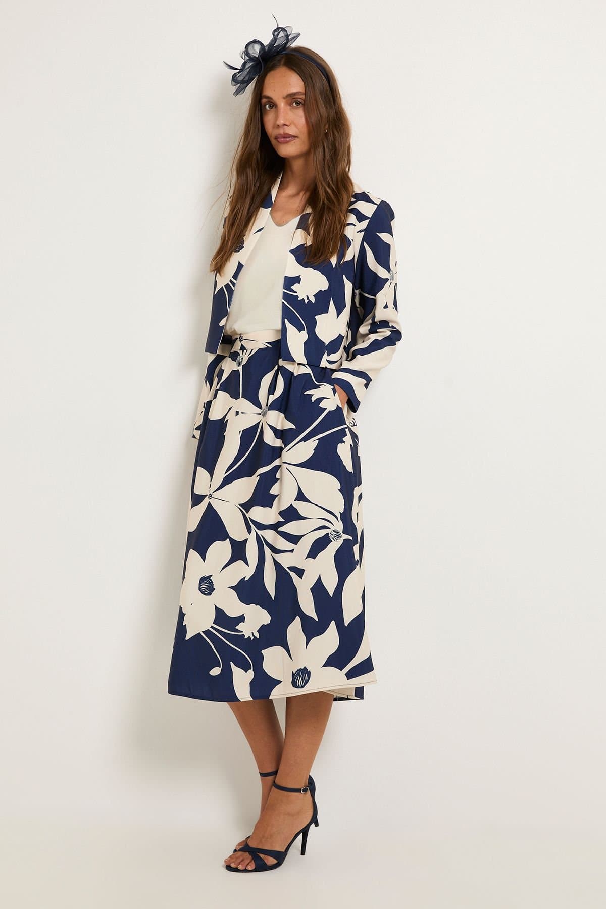 Wallis Wallis Women's Floral Ottoman Twill Skirt in Navy