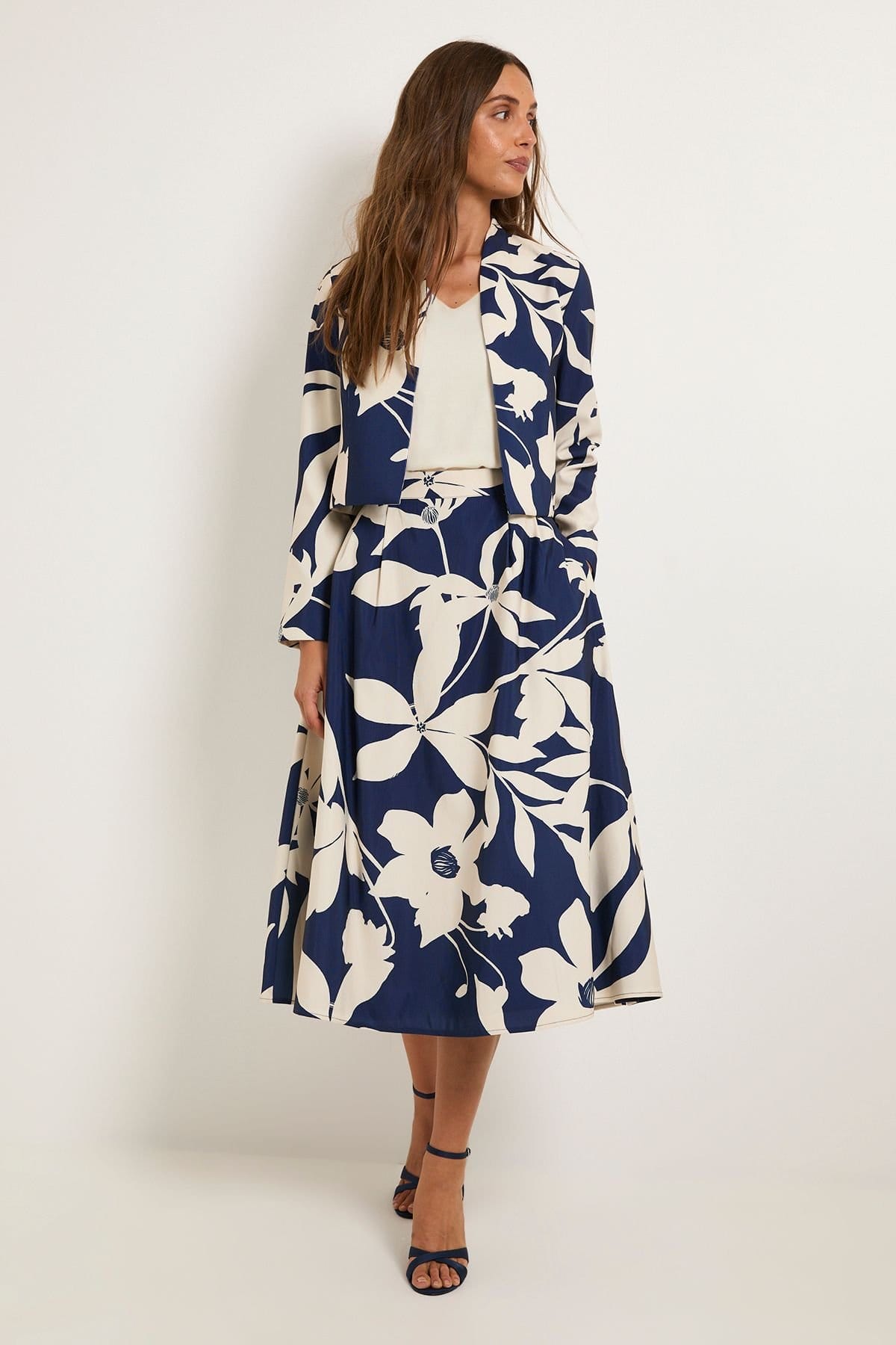 Wallis Wallis Women's Floral Ottoman Twill Skirt in Navy - 4