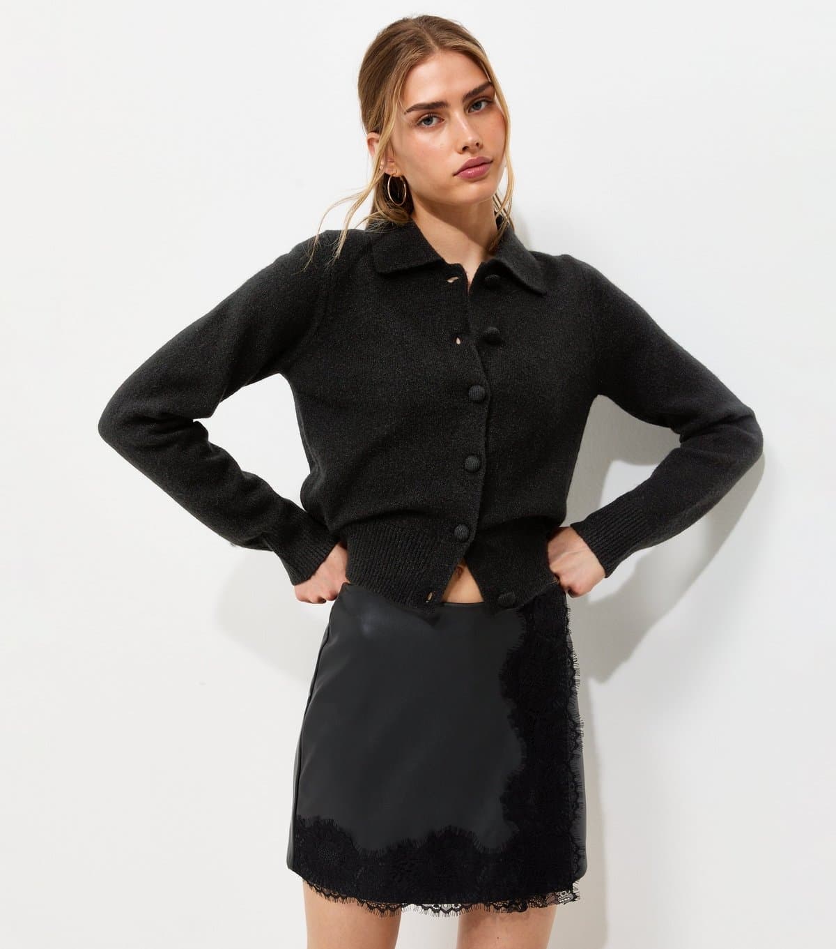 New Look Women's Black Midweight Knit Collared Button Front Cardigan New Look
