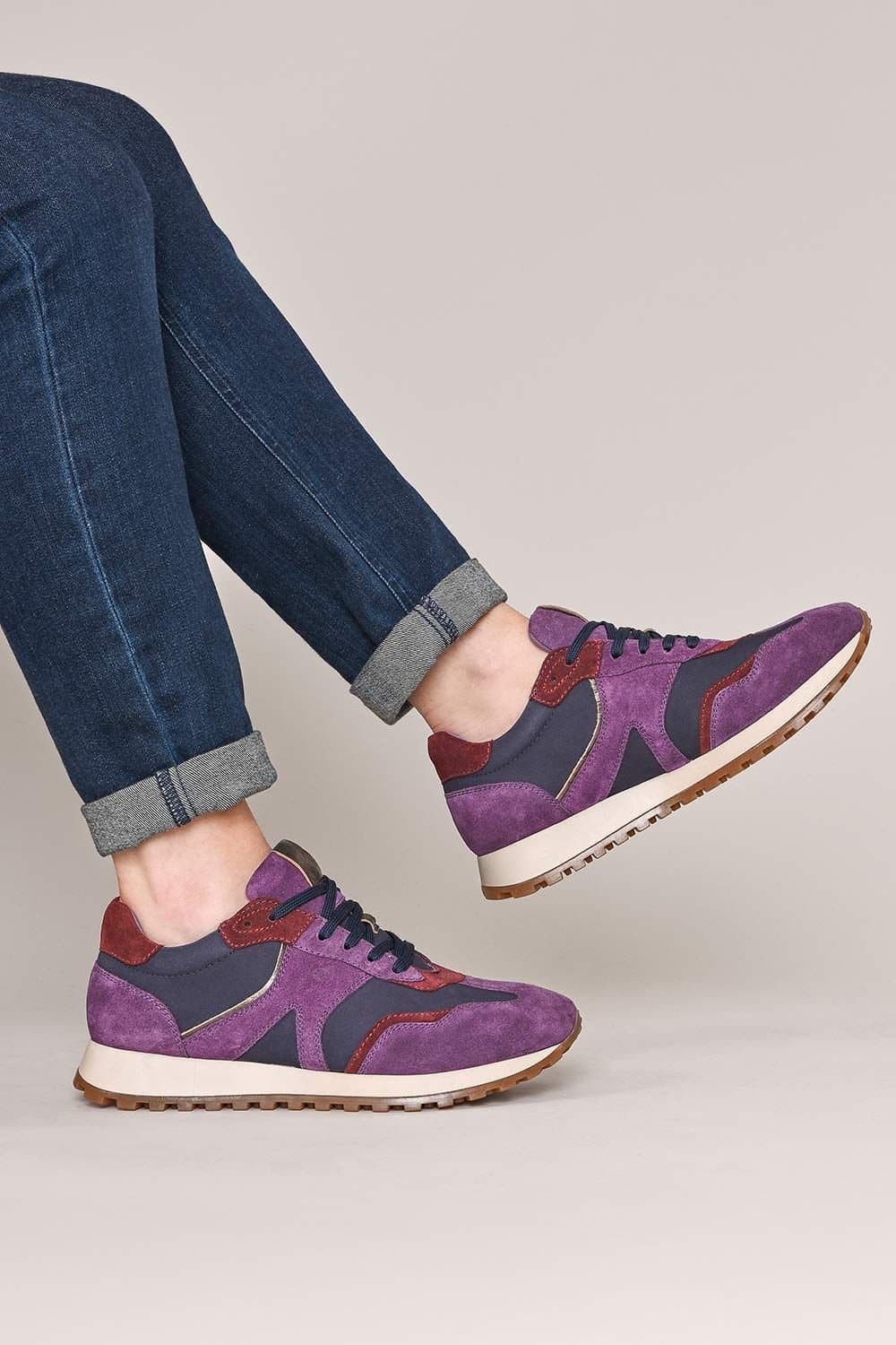 Moshulu Moshulu Purple Nubuck Dual Fit Trainer