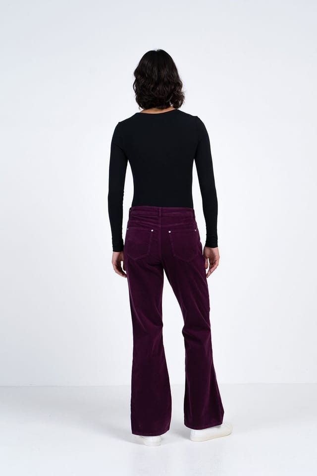 Kettlewell Kettlewell Women's Jamie Cord Bootcut Trousers in Aubergine - 3