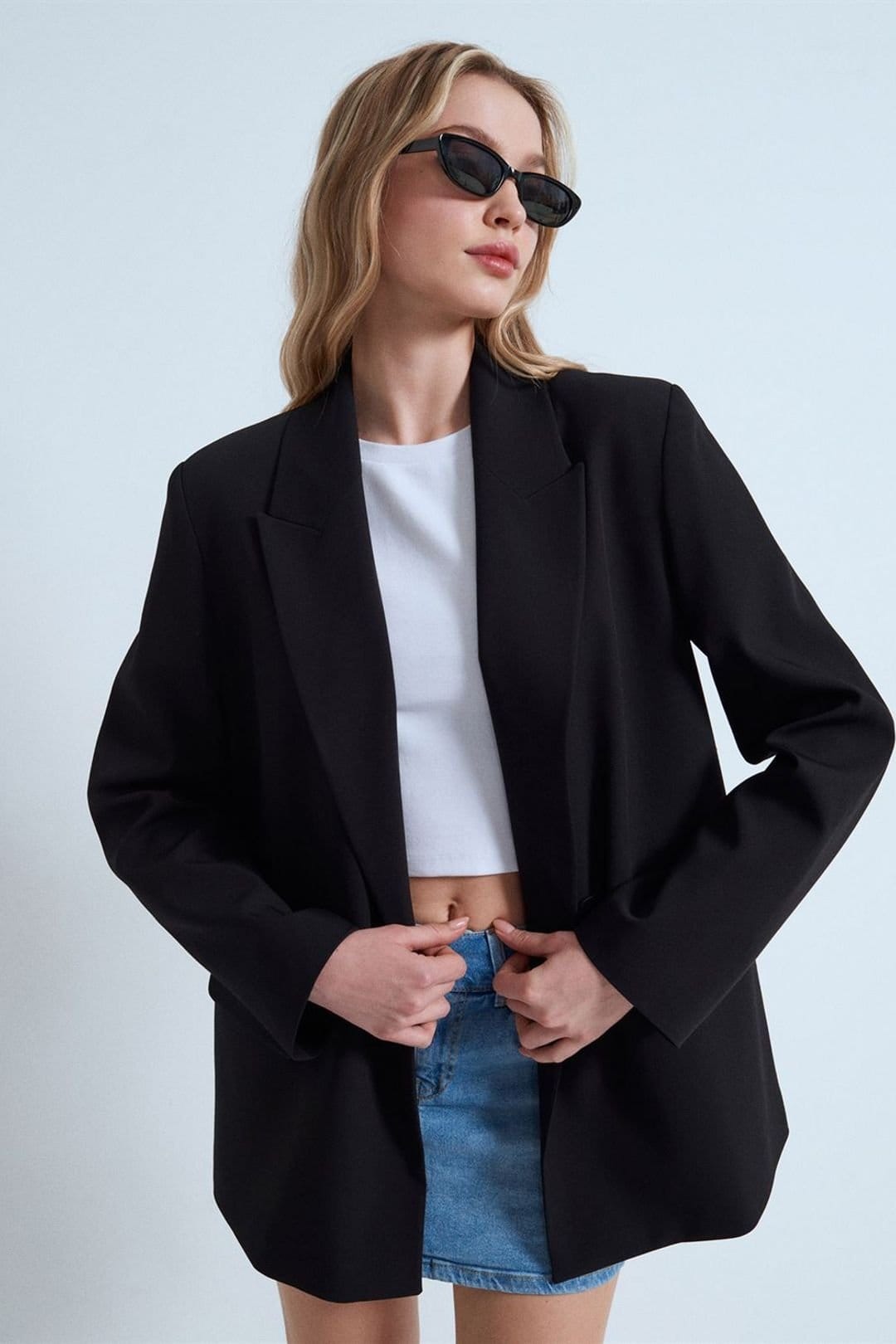 Dilvin Dilvin Women's Long Crepe Blazer Jacket in Black - 4