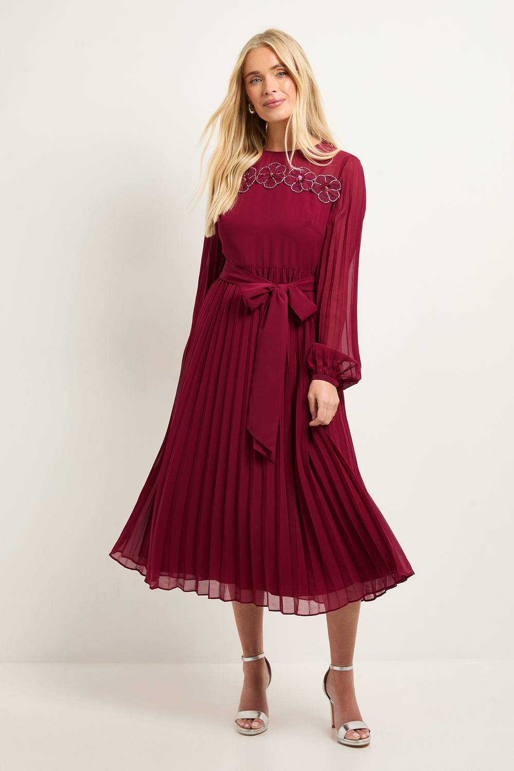 Wallis Wallis Women's Petite Pleated Floral Trim Midi Dress in Berry - 2
