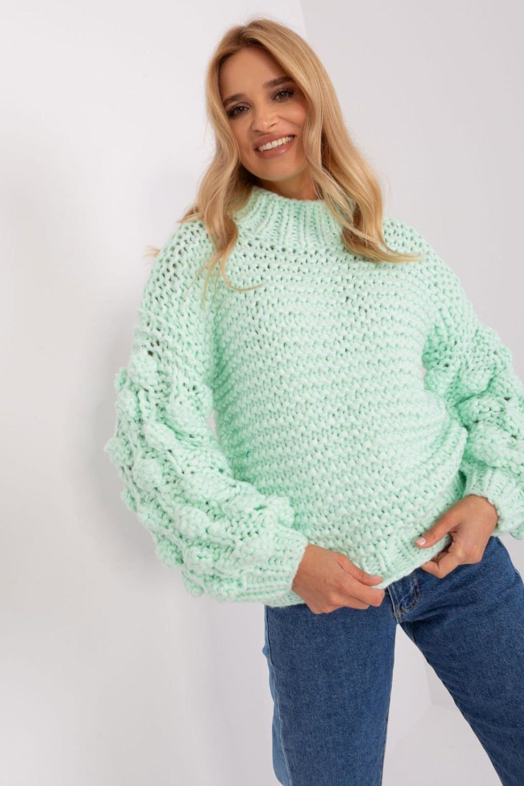 Love Lace Love Lace Women's Textured Puff Sleeve Round Neck Sweater in Green
