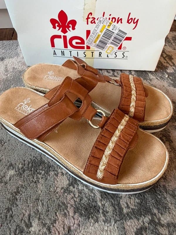 Rieker Rieker Tan low wedge slip on/mule sandals. Size 7.5