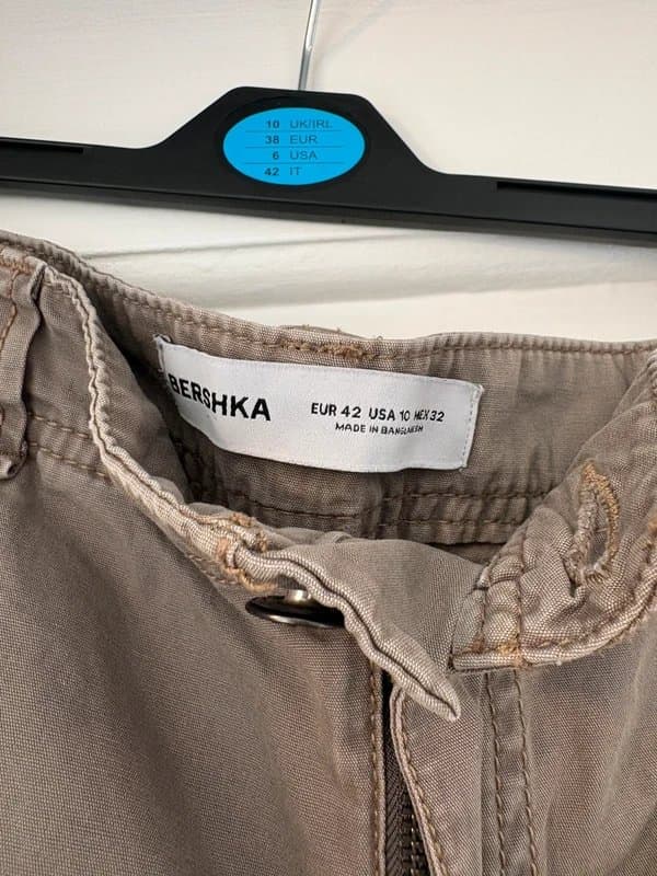 Bershka Bershka cargo pants adjustable waist