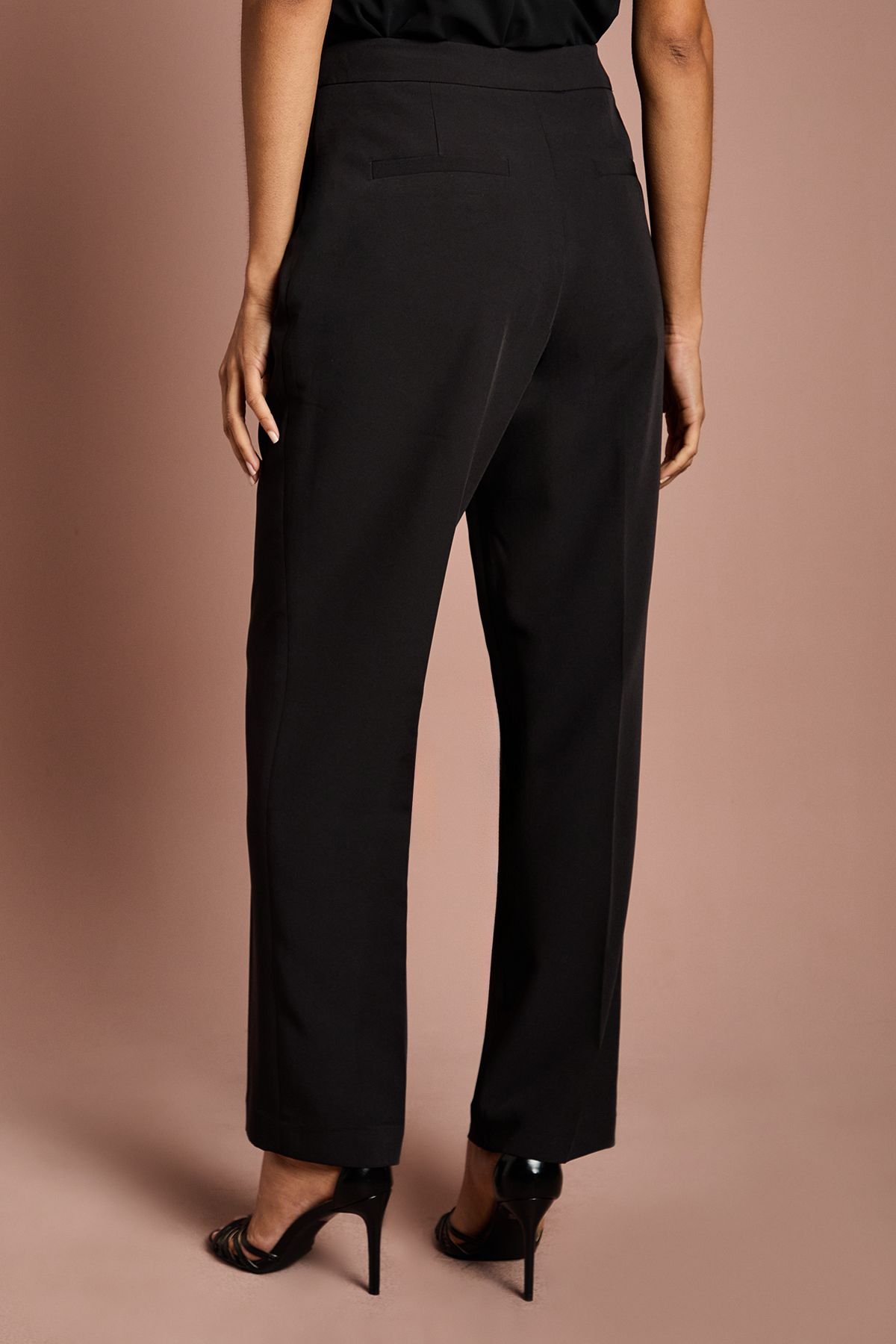 Coast Coast Women's Pleat Front Straight Leg Formal Trouser in Black - 3
