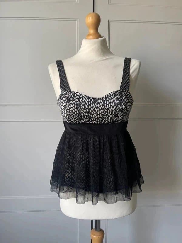 La Perla La Perla silk corset top blouse zip back never worn 44