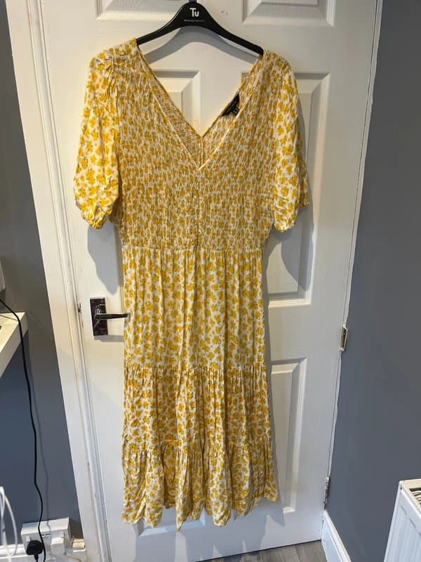 New Look Yellow floral midi dress