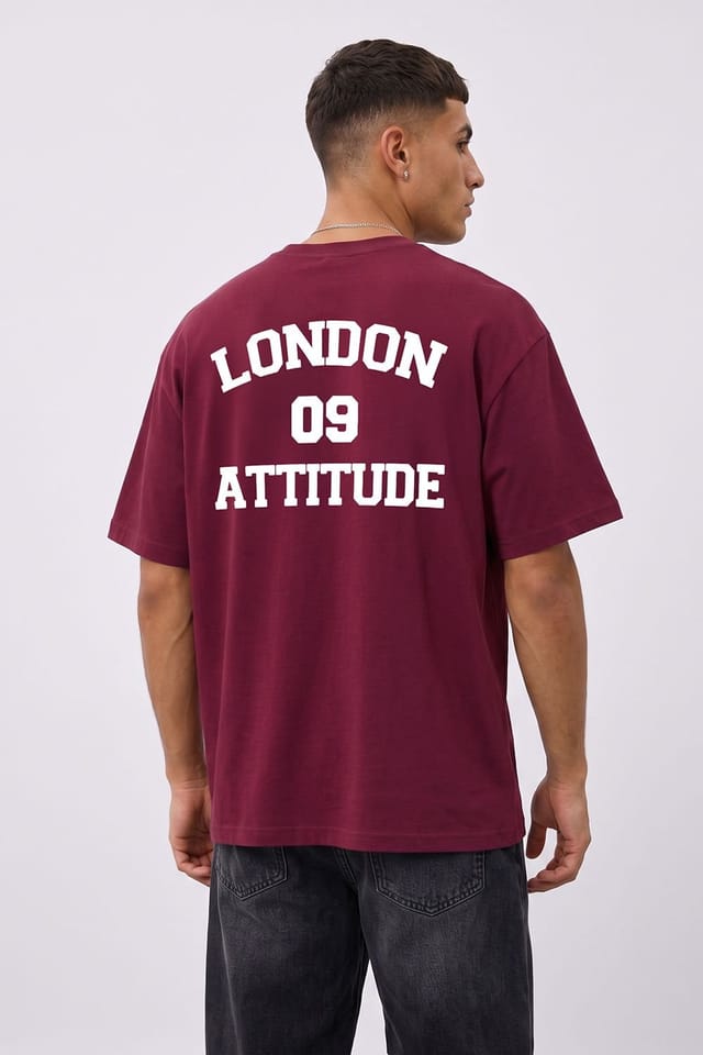 LONDON ATTITUDE LONDON ATTITUDE Men's Oversized Heavyweight T-Shirt with Varsity Back Print in Burgundy - 3