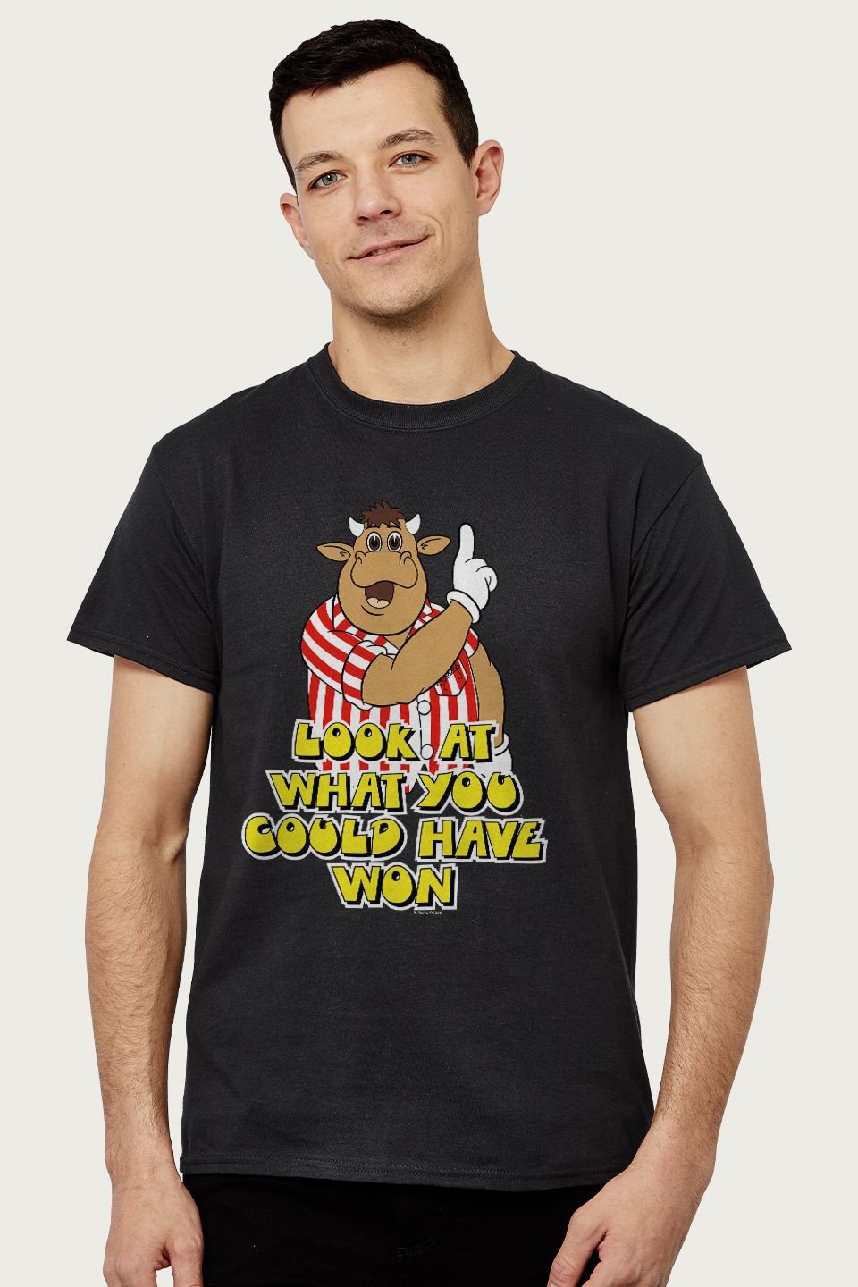 Bullseye Bullseye Men's Bully Look At What You Could Have Won Retro Darts T-Shirt in Black - 1