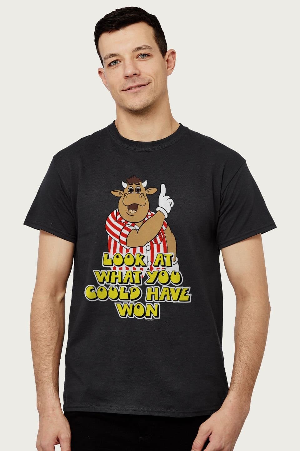 Bullseye Bullseye Men's Bully Look At What You Could Have Won Retro Darts T-Shirt in Black