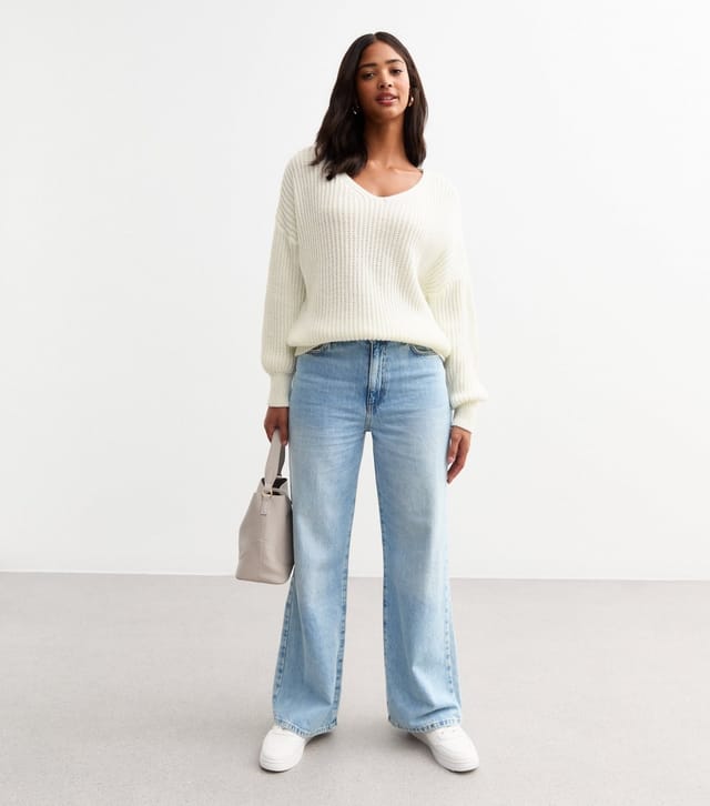 Gini London Women's Cream V Neck Chunky Knit Jumper Gini London New Look - 3
