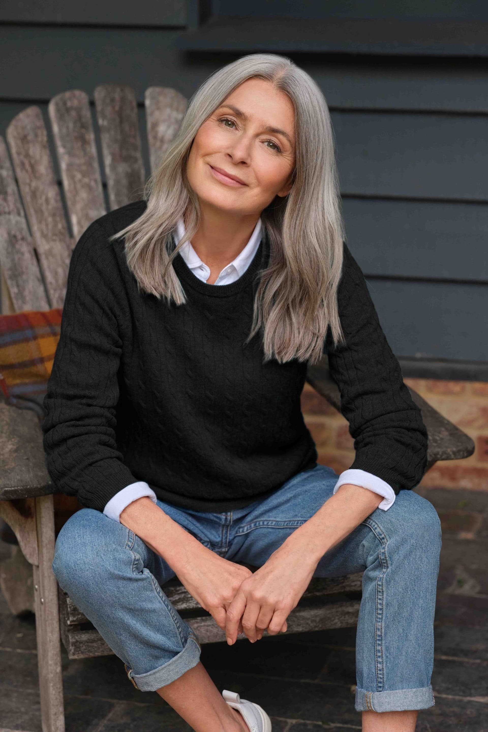 WoolOvers WoolOvers Black Cashmere Crew Neck Jumper