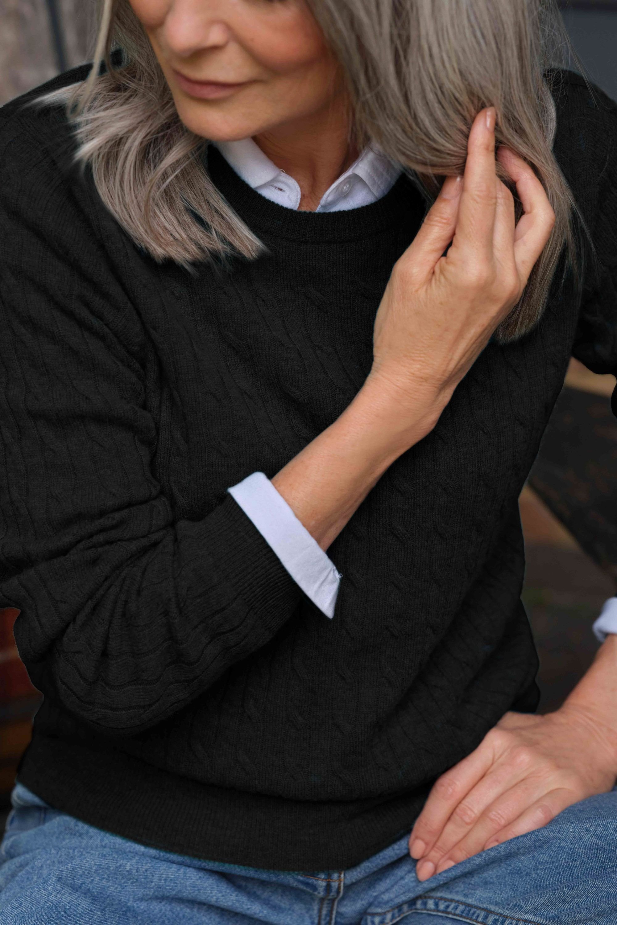 WoolOvers WoolOvers Women's Cashmere Merino Cable Crew Neck Jumper in Black - 2