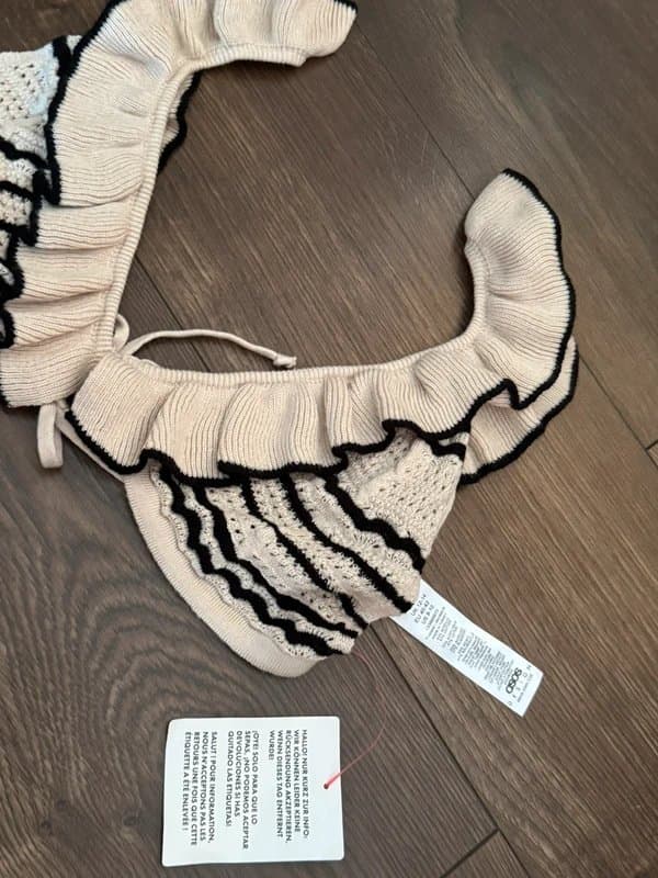 ASOS Design ASOS design ruffle knit beach bralette in mono size medium UK 12-14 new with tags