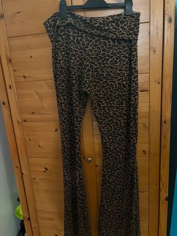 ASOS ASOS Leopard Flare Leggings