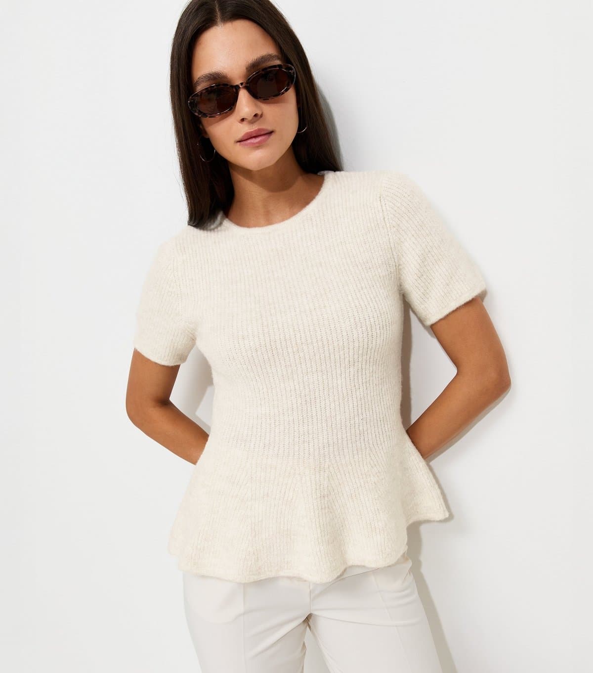 New Look Women's Cream Ribbed Knit Peplum Hem T-Shirt New Look