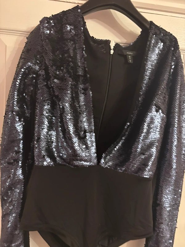 AQ/AQ AQ/AQ plunge sequin bodysuit 10 statement wedding party holiday same day post - 1