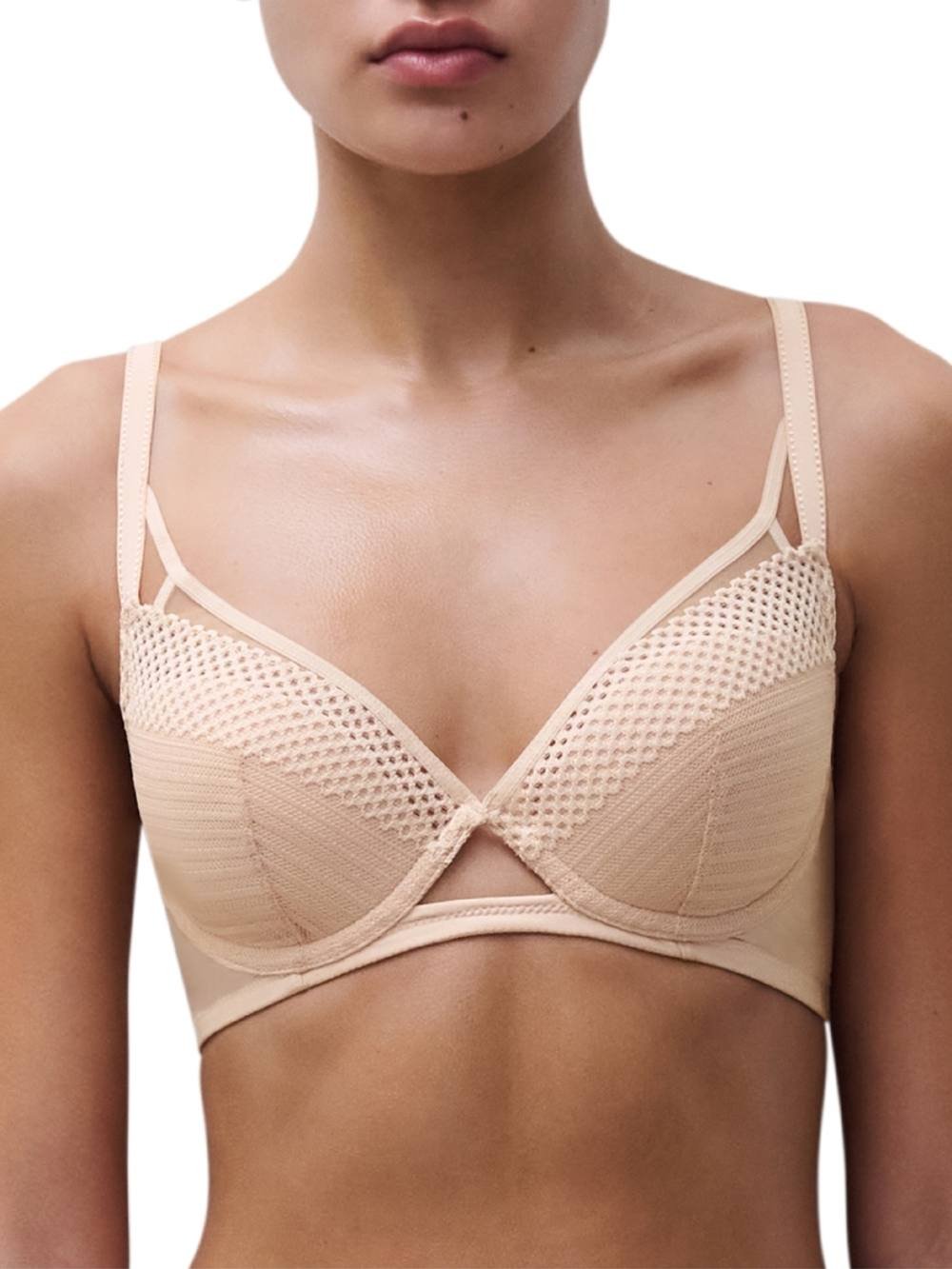 Chantelle Chantelle Women's Play Plunge T-Shirt Bra in Beige - 3