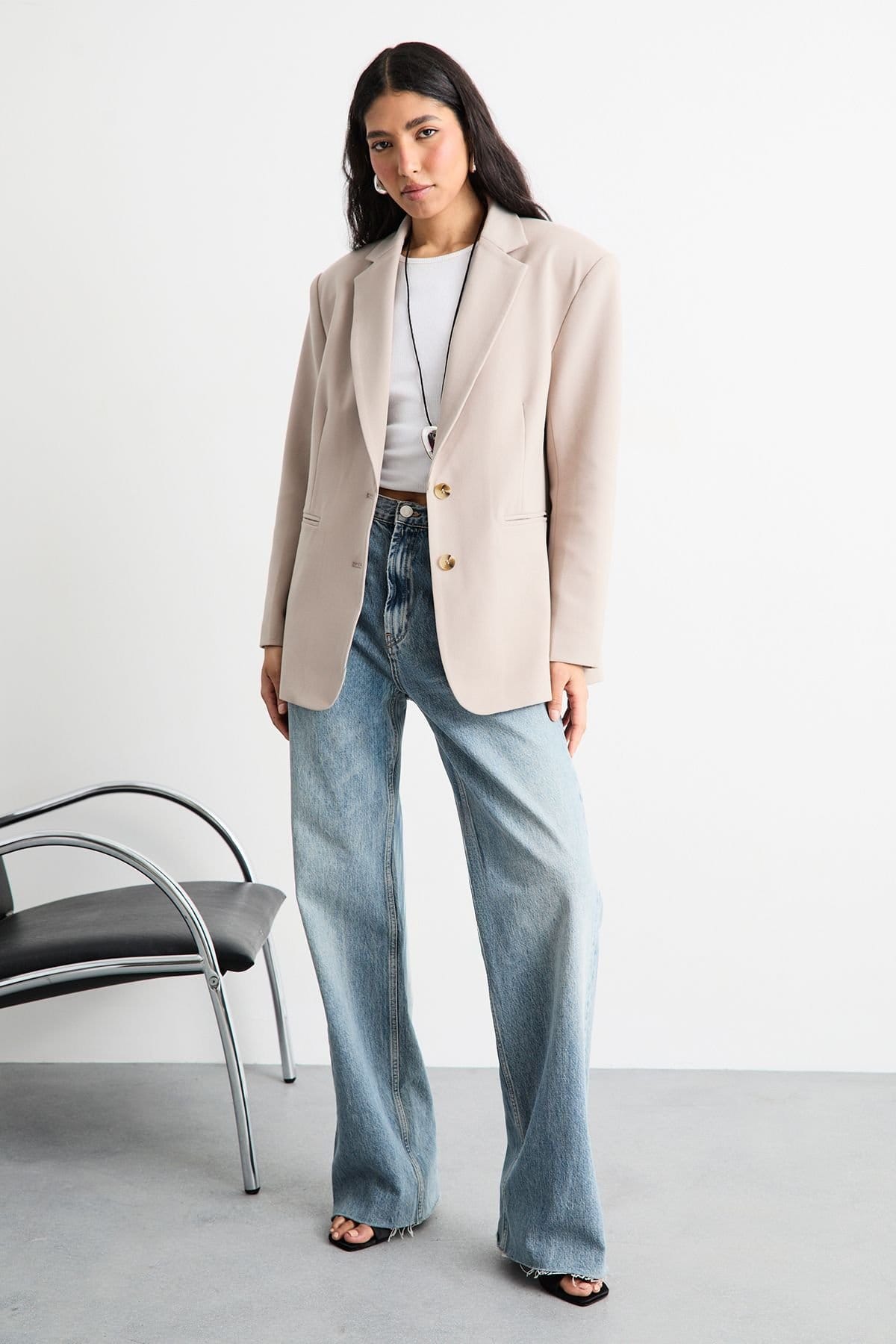 Warehouse Warehouse Women's Oversized Single Breasted Blazer in Stone - 4