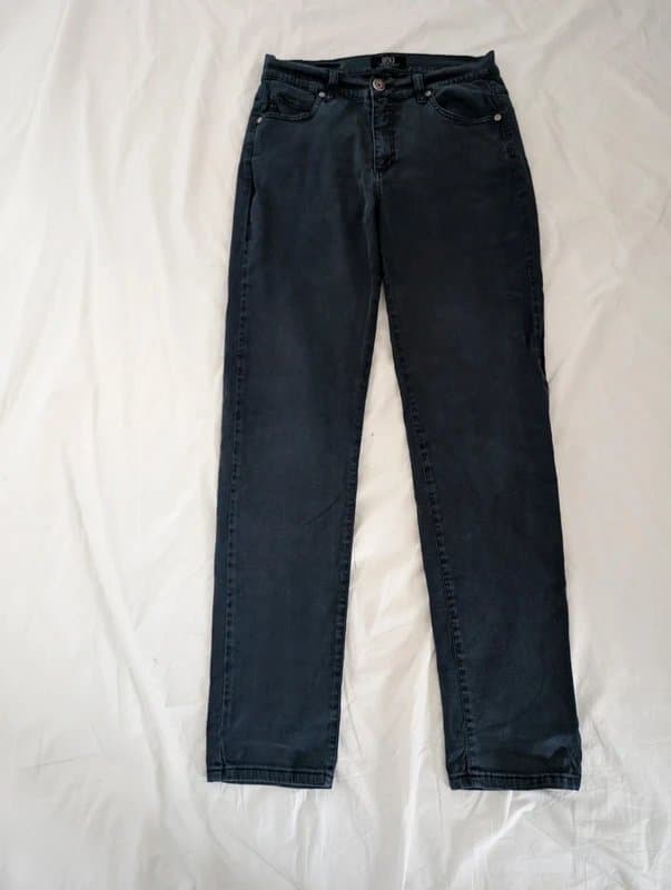 b jeans by bessie Bessie designer straight leg jeans