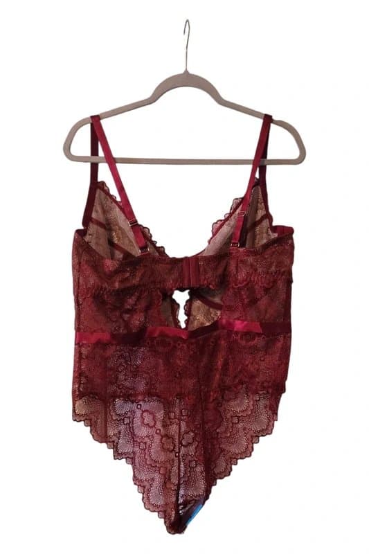 ASOS Design Burgundy Lace Bodysuit.Size 52G/H