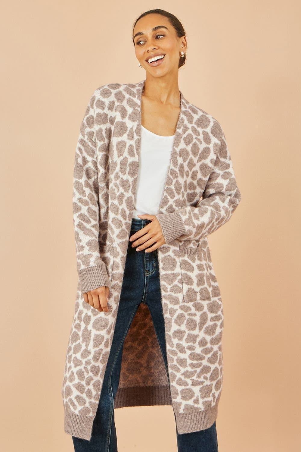 Yumi Yumi Women's Beige Animal Print Intarsia Long Cardigan