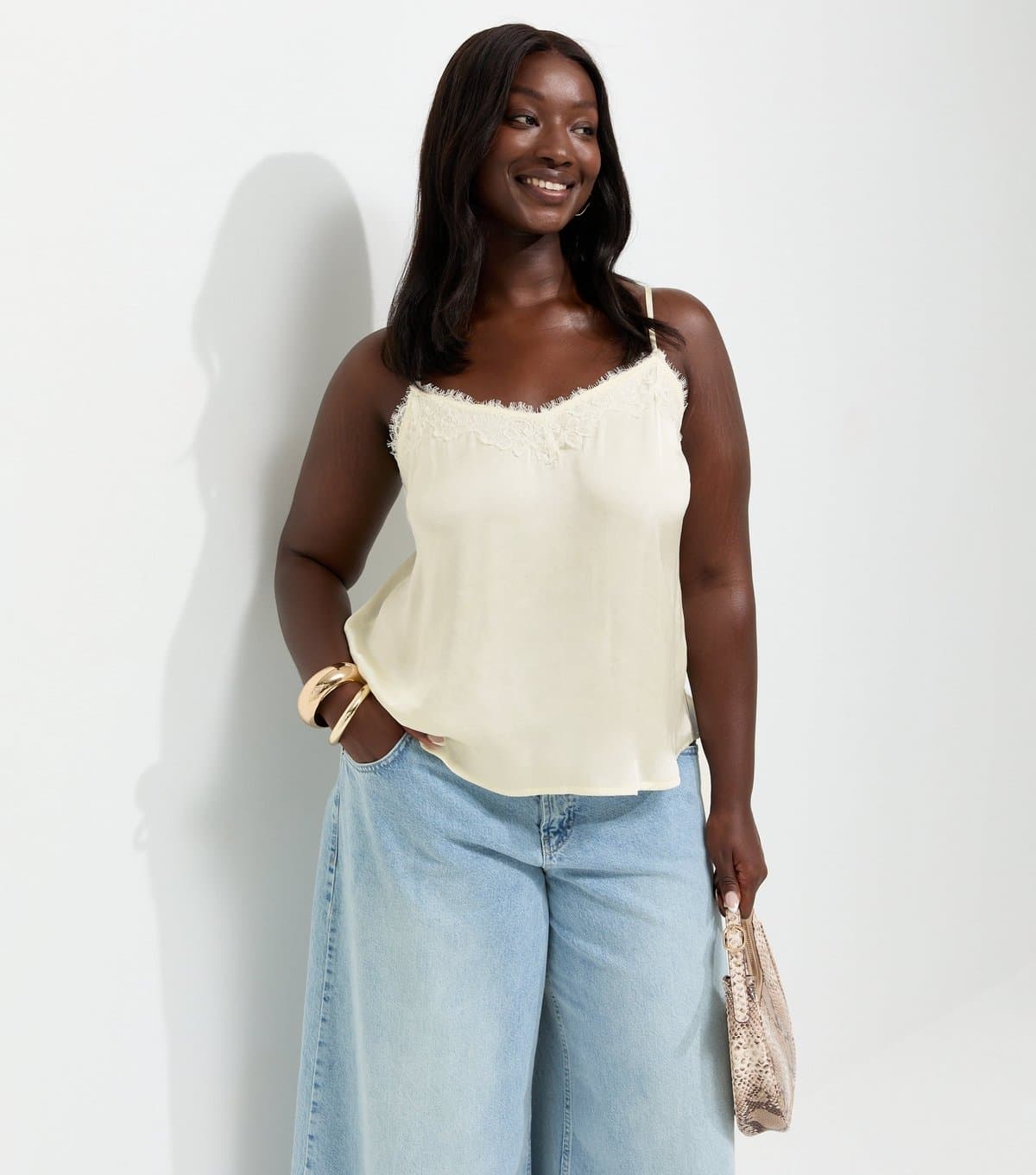 New Look Women's Plus Size Cream Lace V Neck Cami Top Curves New Look
