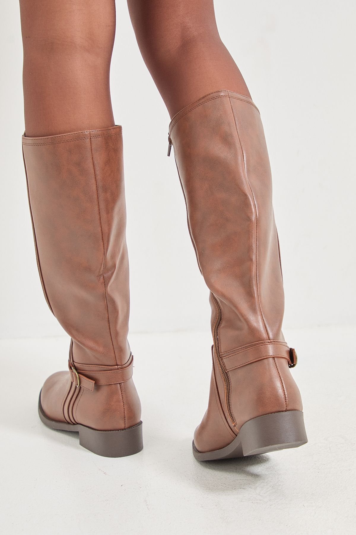Good For the Sole Good For the Sole Women's : Cranberry Wide fit Buckle Detail Riding Boots in Dark Tan - 3