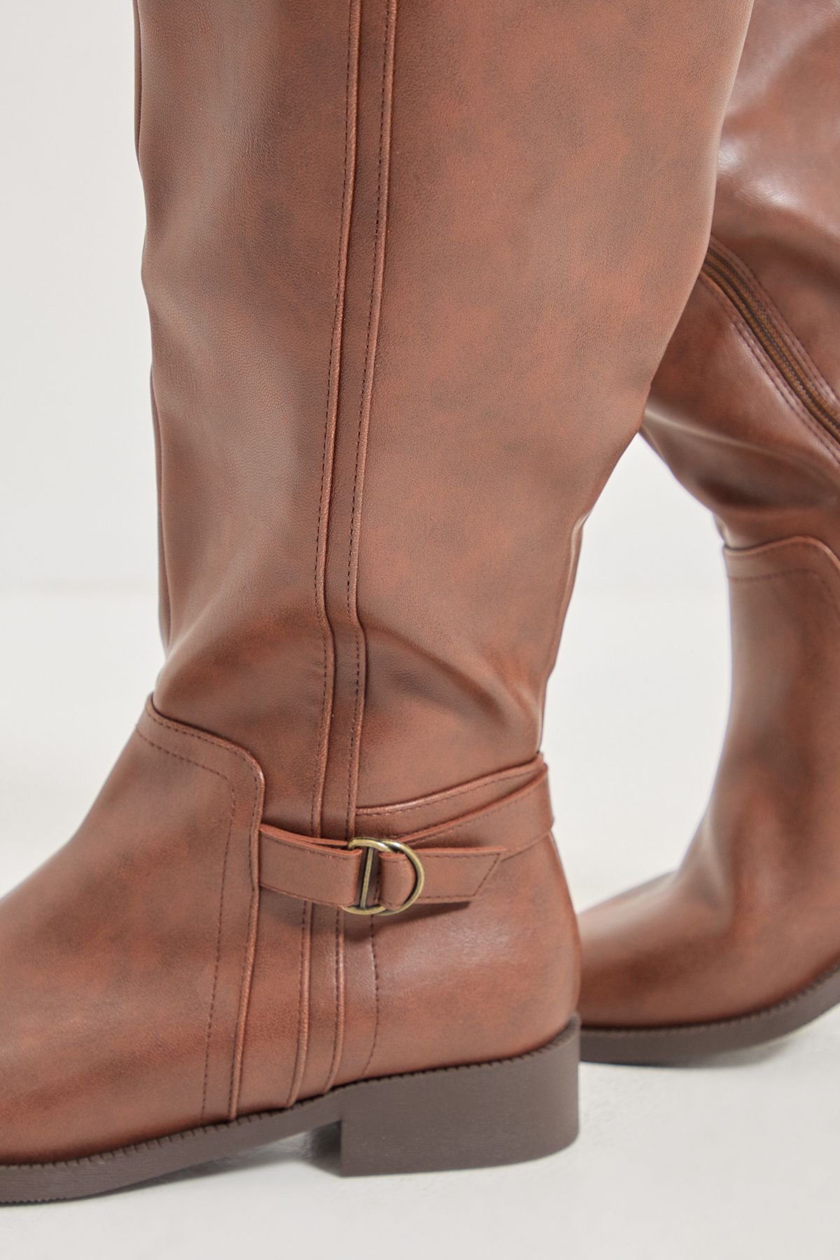 Good For the Sole Good For the Sole Women's : Cranberry Wide fit Buckle Detail Riding Boots in Dark Tan - 4