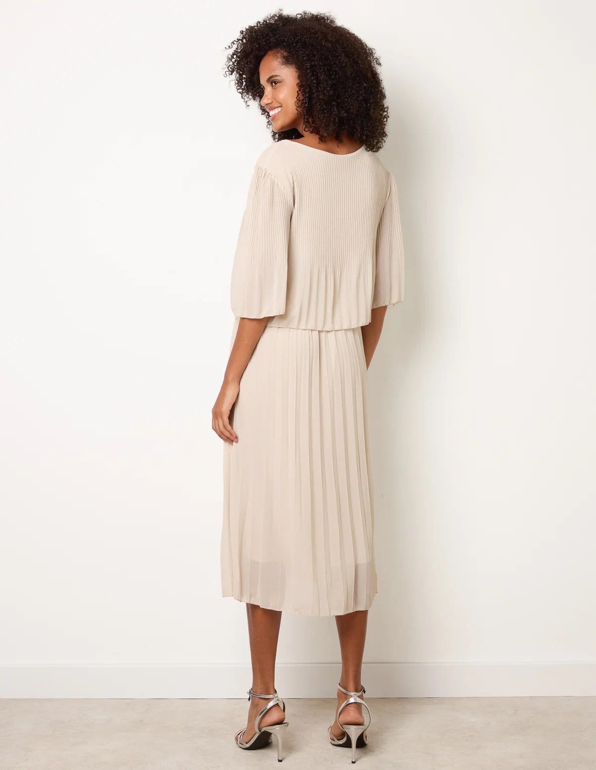 Blue Vanilla Pleated Short Sleeve Dress with Necklace - 4
