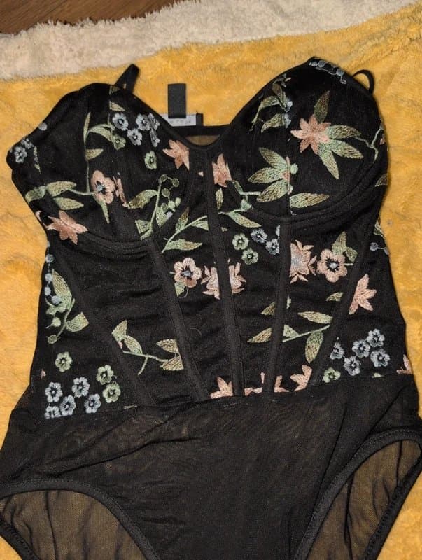 New Look Pretty bodysuit