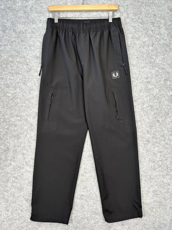 Fred Perry Fred Perry Cargo Pant Men’s Medium Black Straight Leg Modern Woven Trouser C46