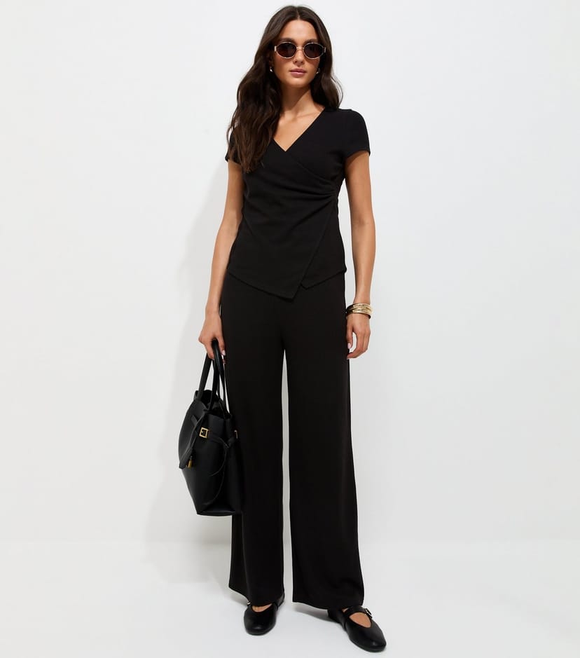 New Look Women's Black Soft Touch Wide Leg Trousers New Look - 1