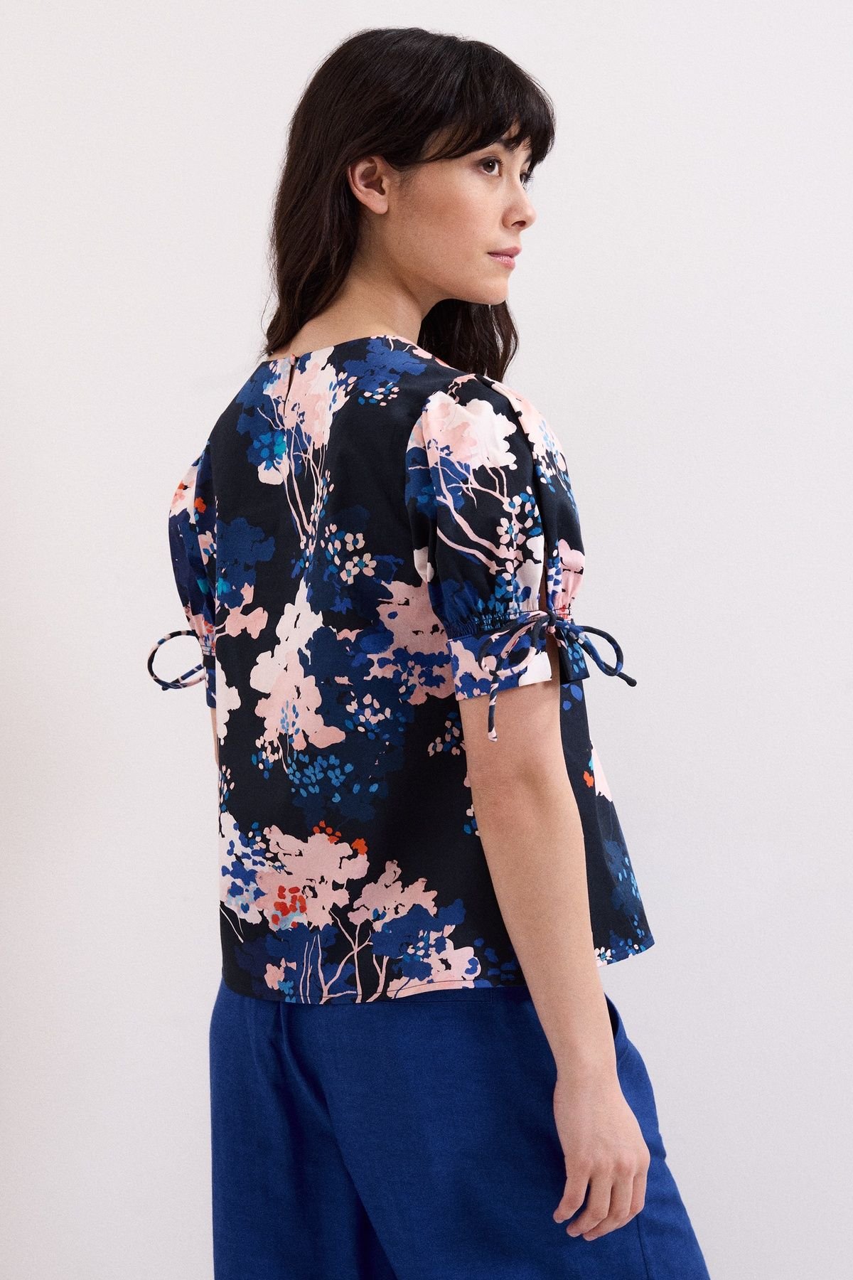 Phase Eight Phase Eight Women's Caris Printed Blouse in Dark Navy - 4