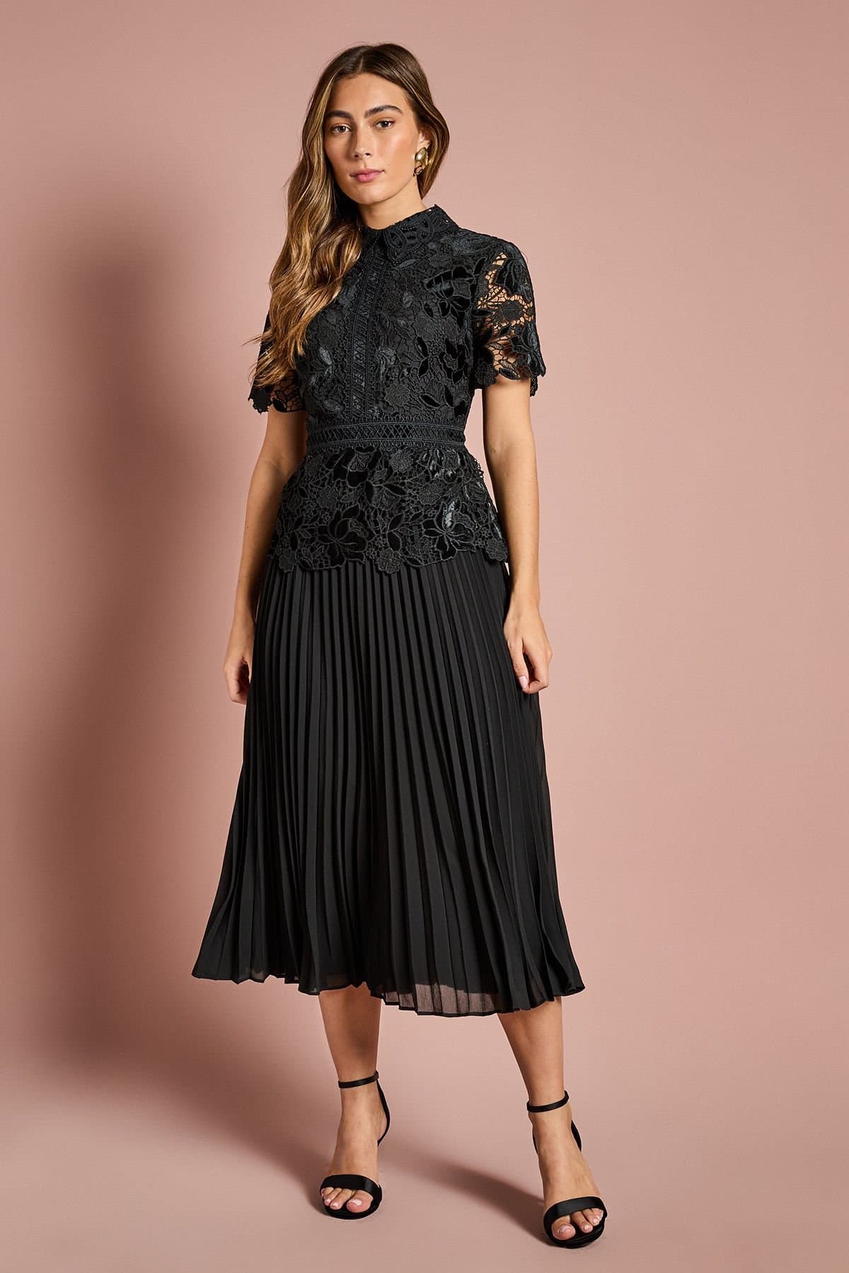 Coast Coast Women's Velvet Cutwork Lace Midi Dress With Contrast Collar in Black