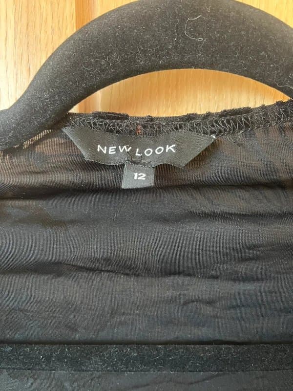 New Look Black velvet floral shawl