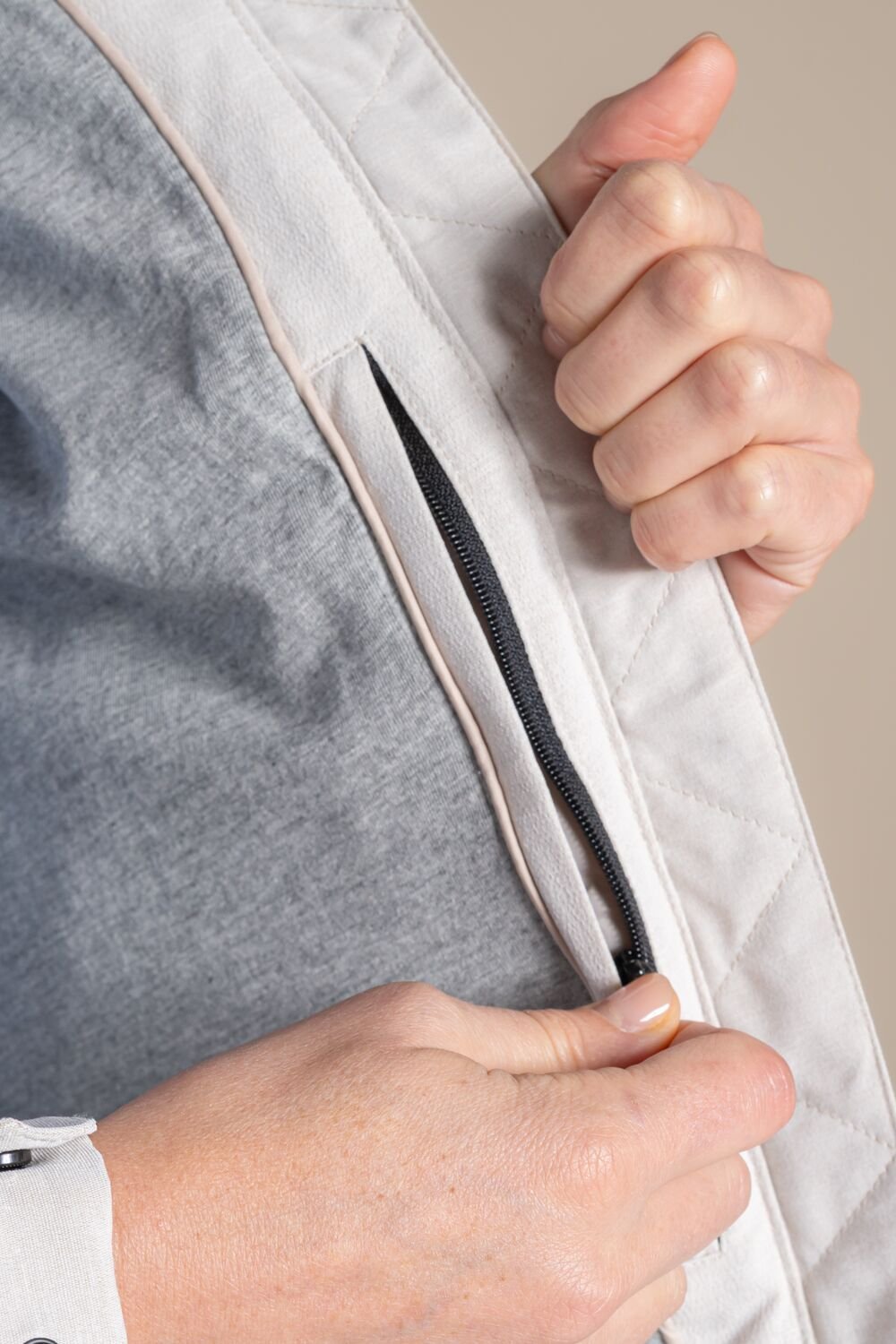 Craghoppers Craghoppers Women's Maryam Waterproof Jacket in Cream - 3