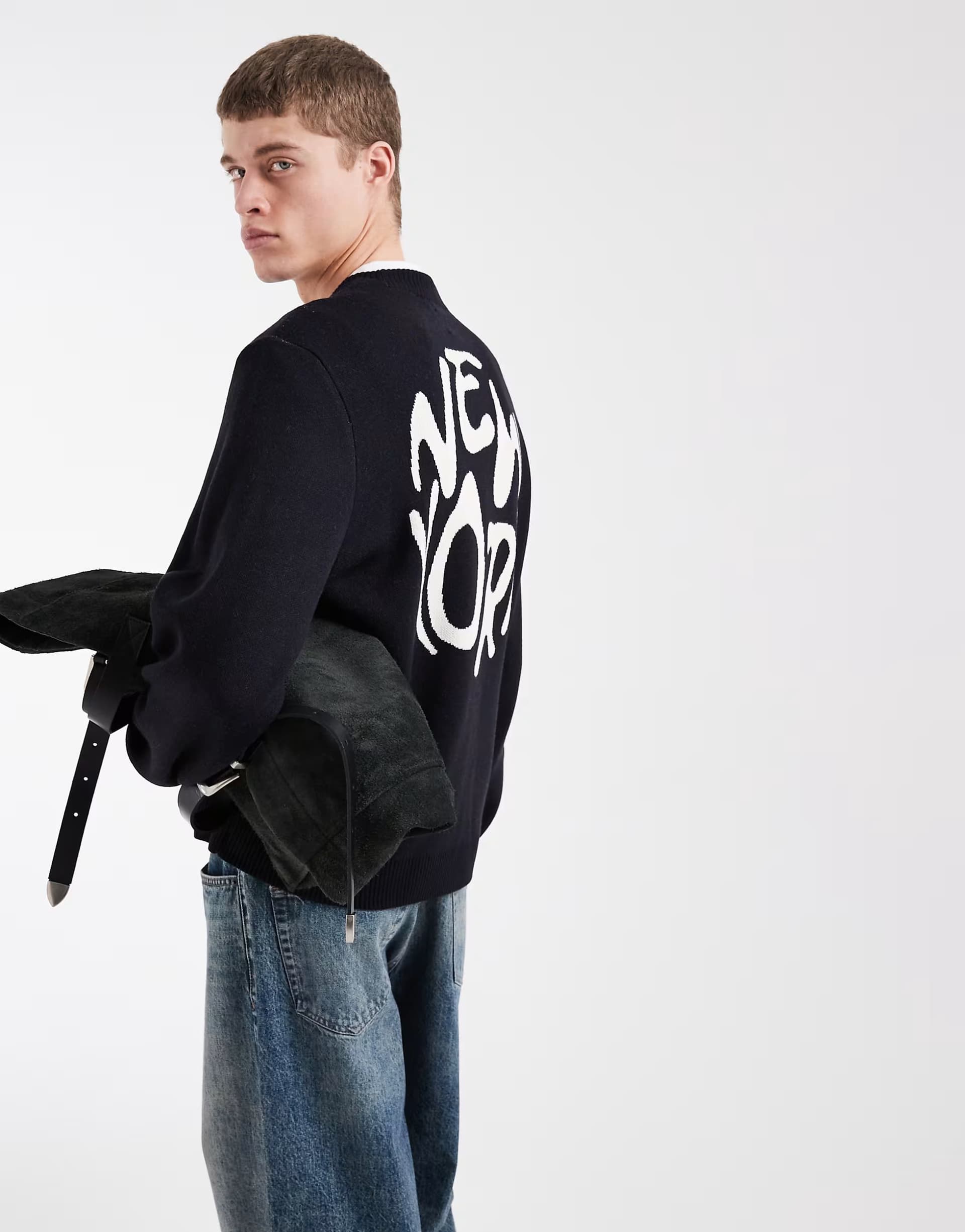 ASOS ASOS DESIGN oversized knitted jumper with New York graphic in navy