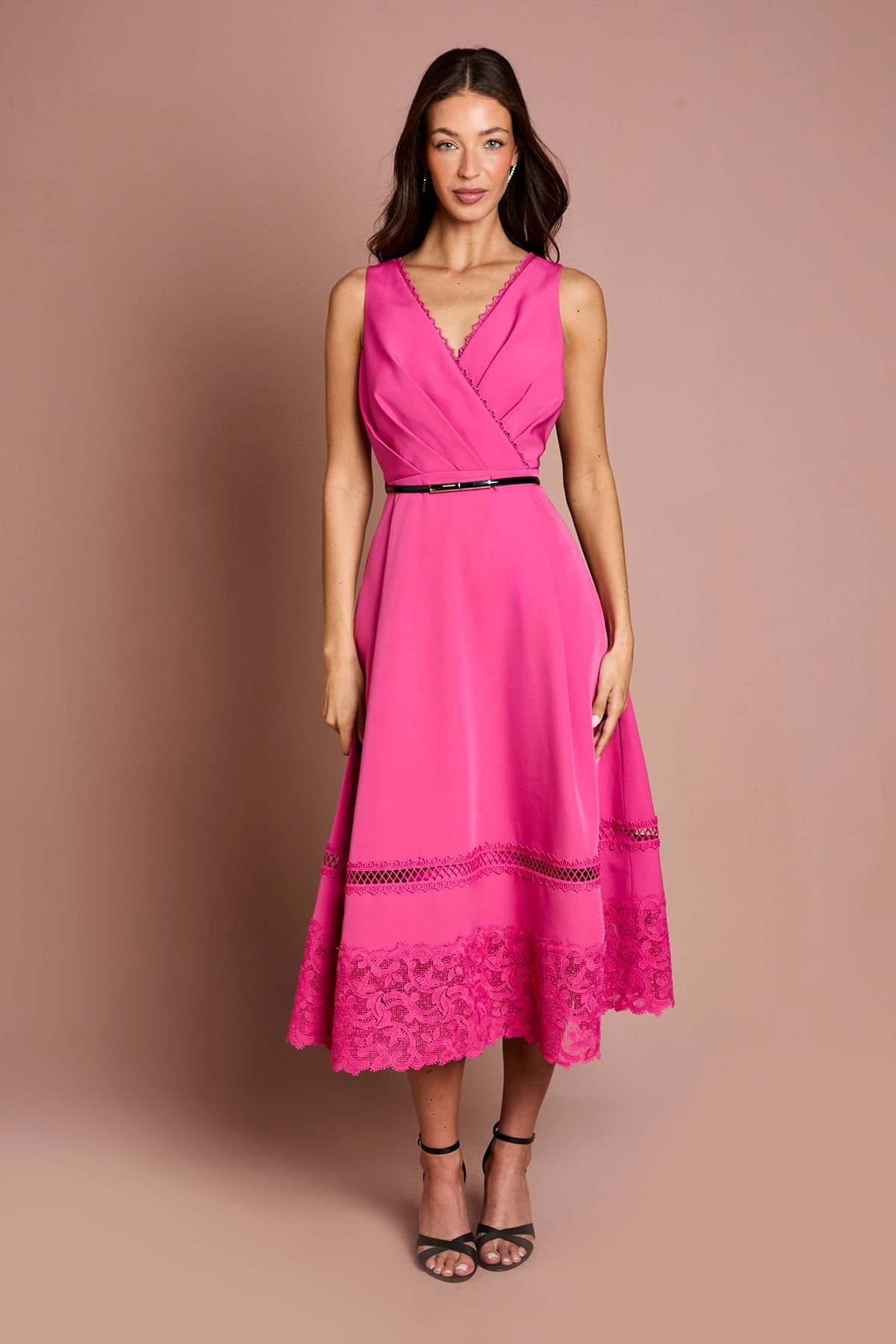 Coast Coast Women's V Neck Lace Trim Midi Dress in Pink